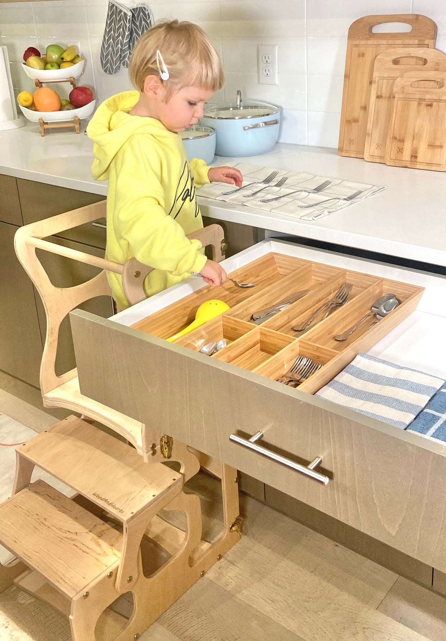 Helper stool for kitchen